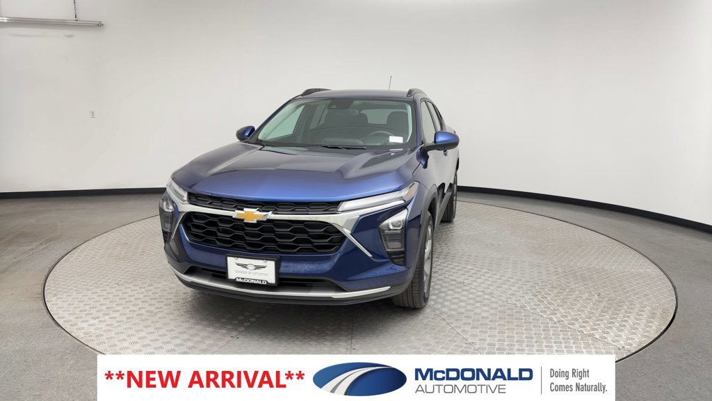 Used 2024 Chevrolet Trax LT w/ Driver Confidence Package FWD image 7