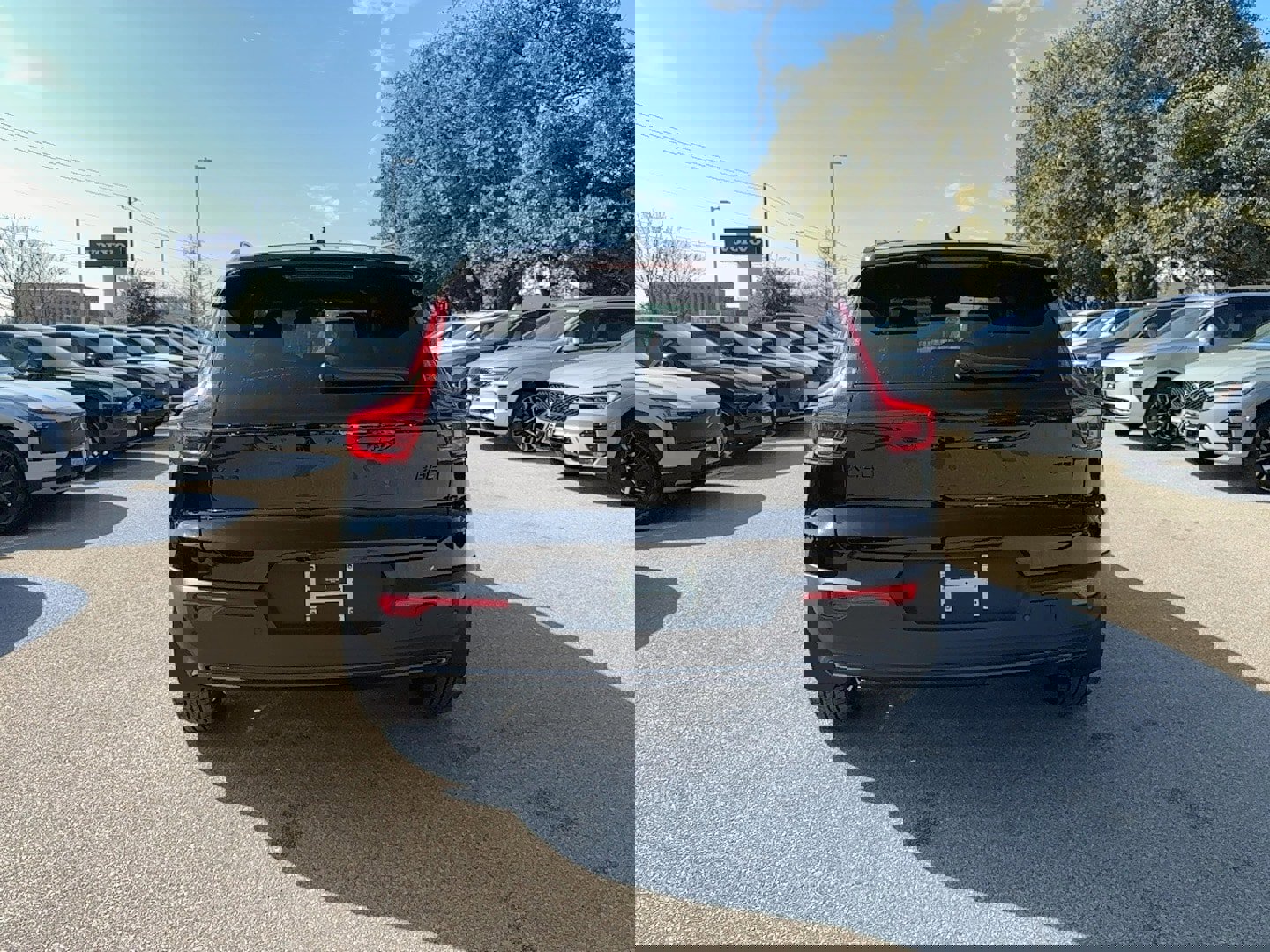 New 2026 Volvo XC40 B5 Ultra w/ Climate Package image 5