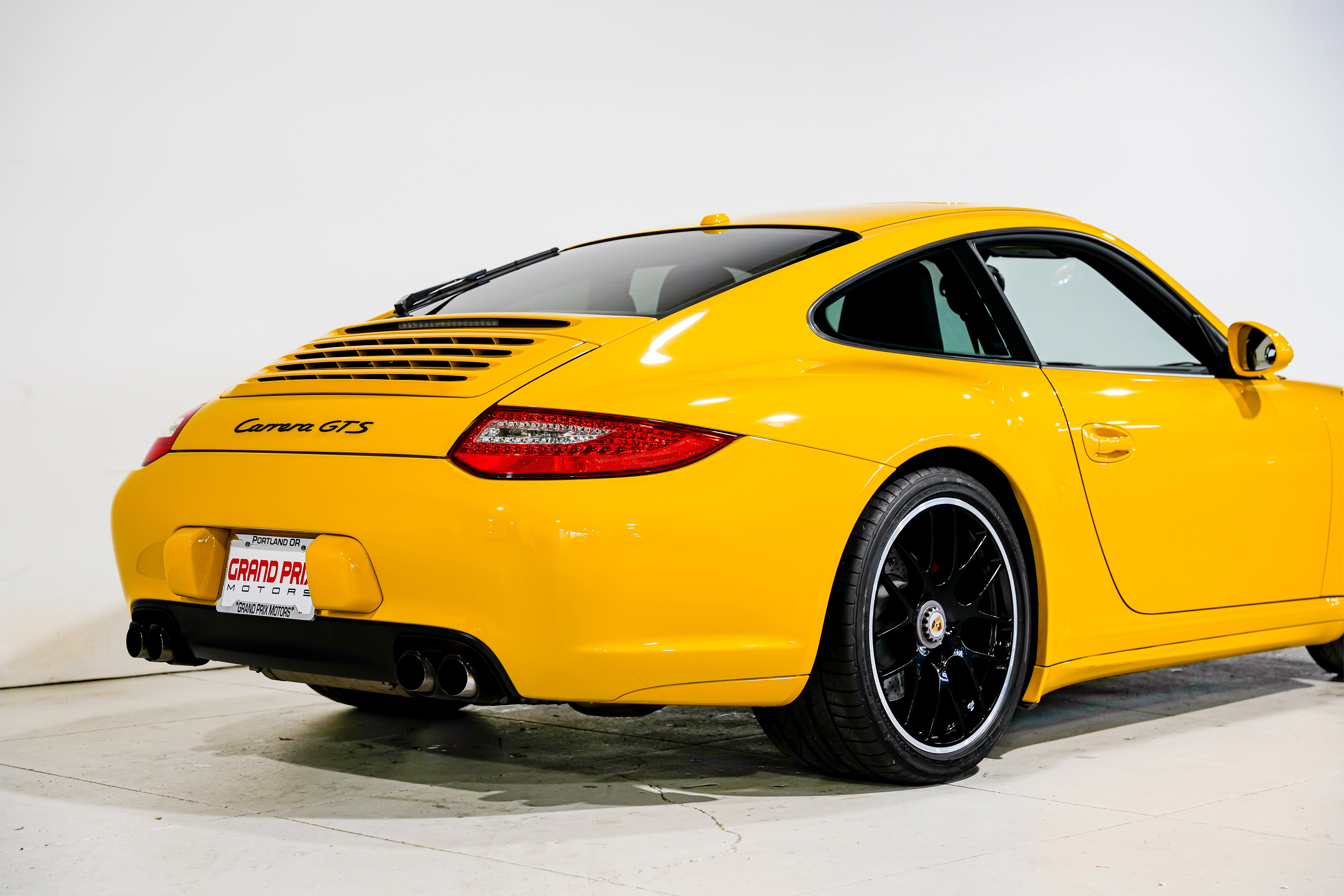 Used 2011 Porsche 911 Carrera GTS image 35