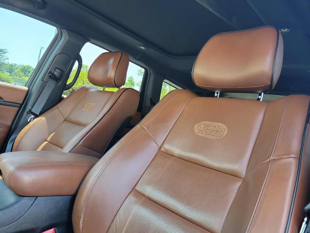 Used 2020 Jeep Grand Cherokee Overland AWD/4WD image 27
