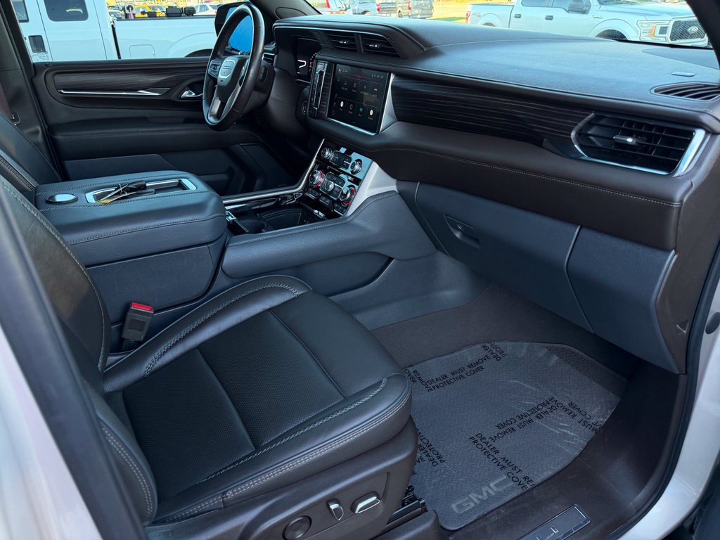 Used 2022 GMC Yukon Denali RWD image 19