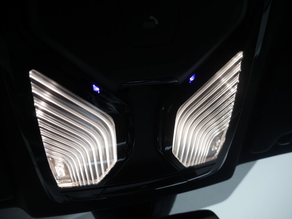 Used 2022 BMW M4 xDrive Competition w/ Executive Package image 31