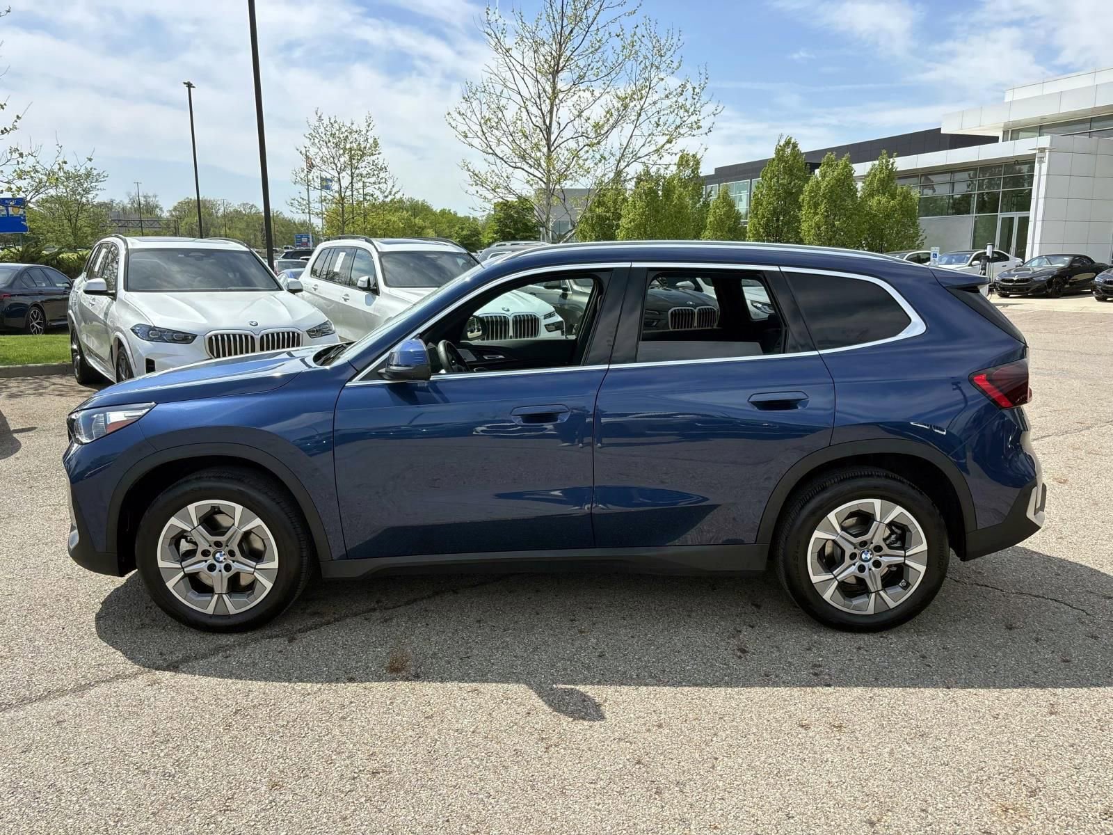 Used 2023 BMW X1 xDrive28i AWD/4WD image 8