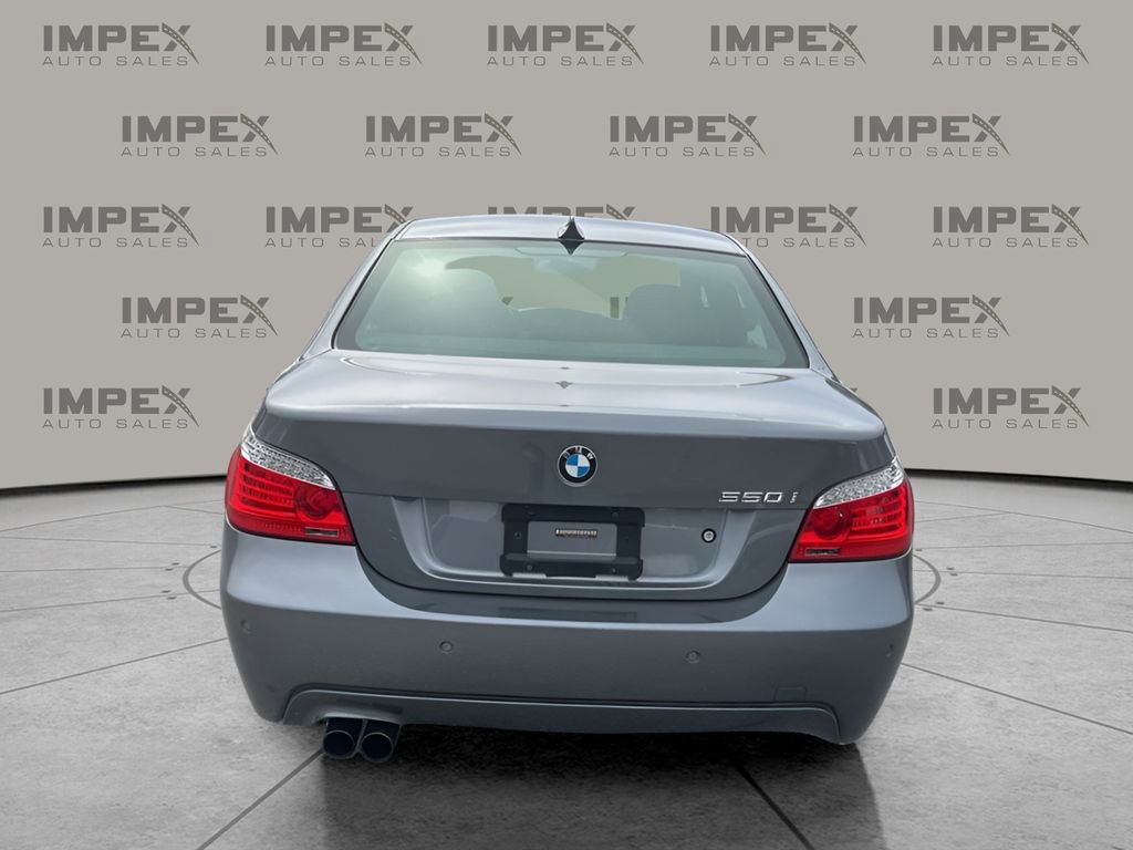 Used 2010 BMW 550i Sedan image 4