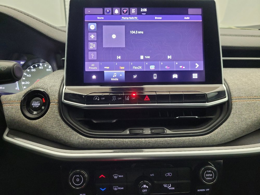 Used 2022 Jeep Compass Sport image 25