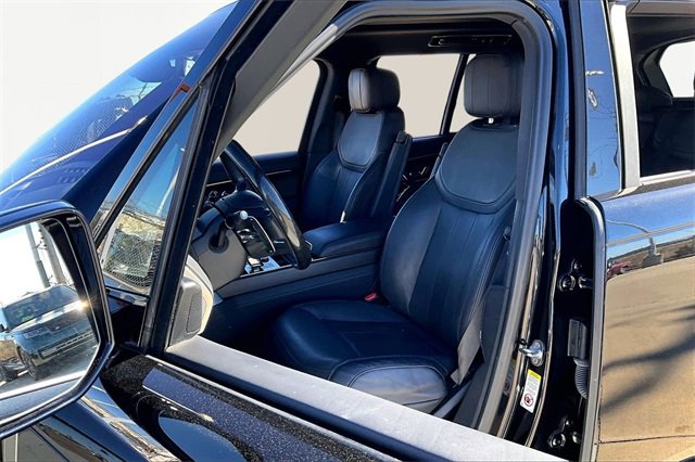Used 2023 Land Rover Range Rover SE image 24