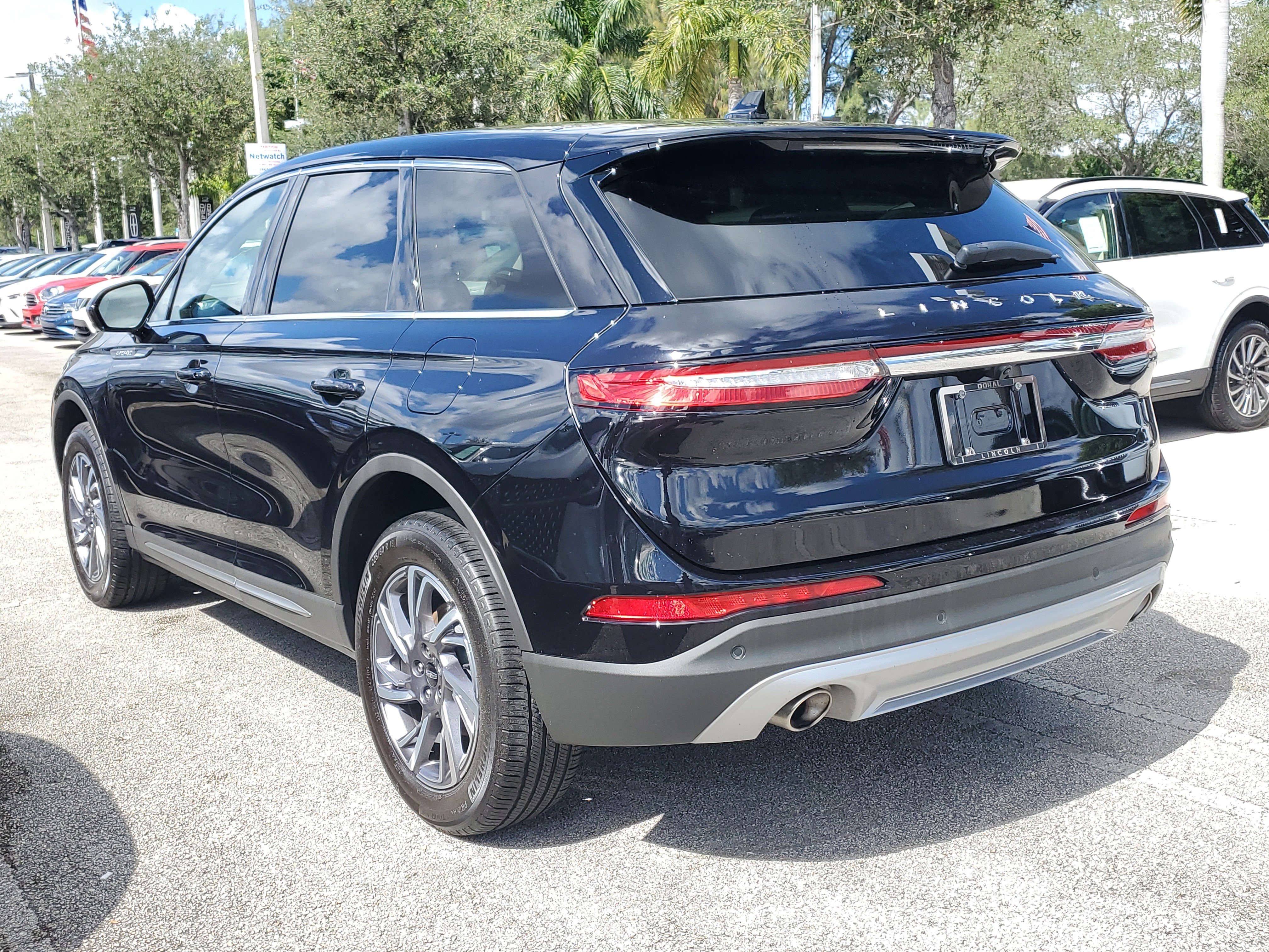 Certified 2024 Lincoln Corsair FWD image 4