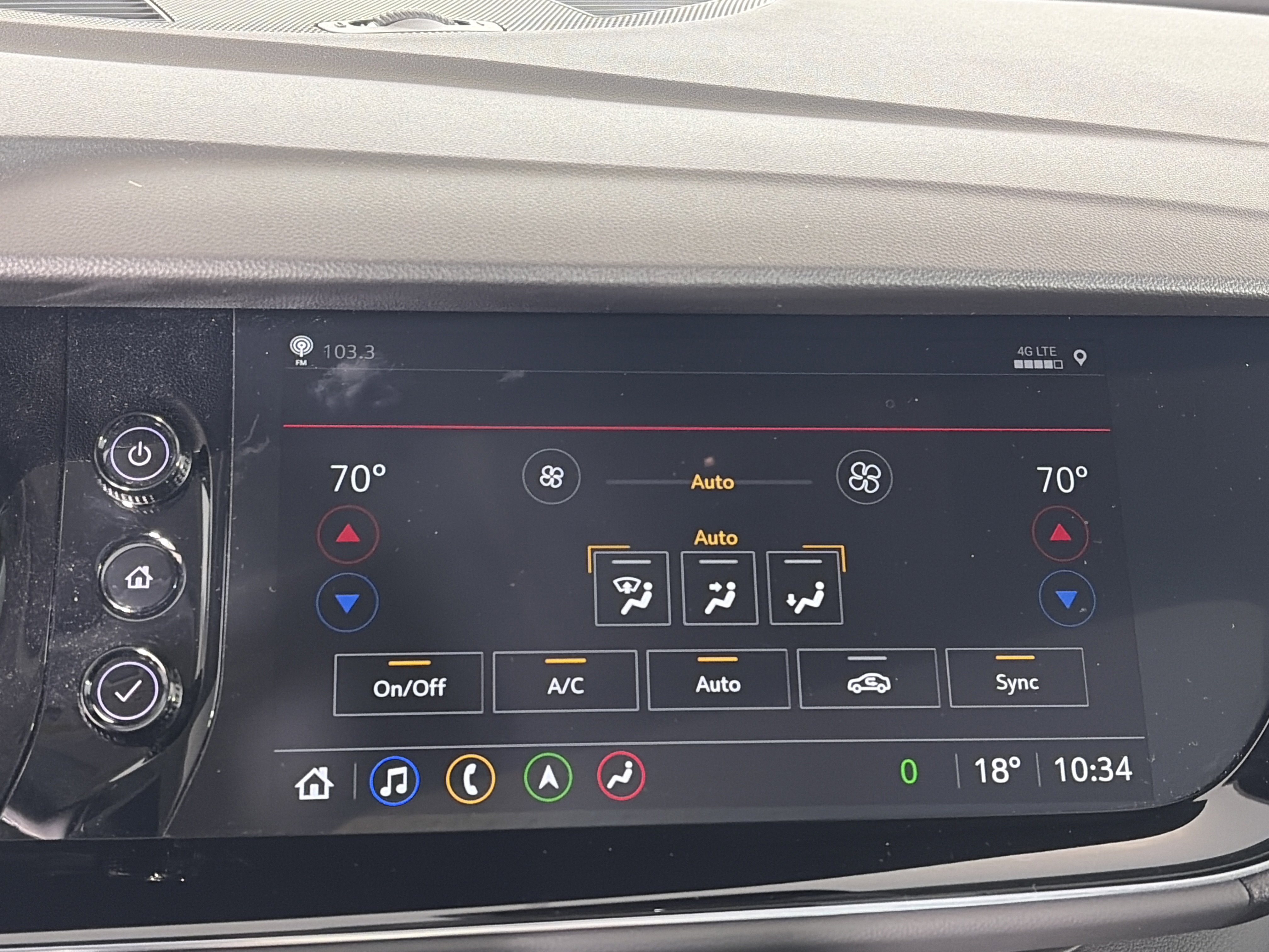 Used 2023 Buick Envision Avenir image 24