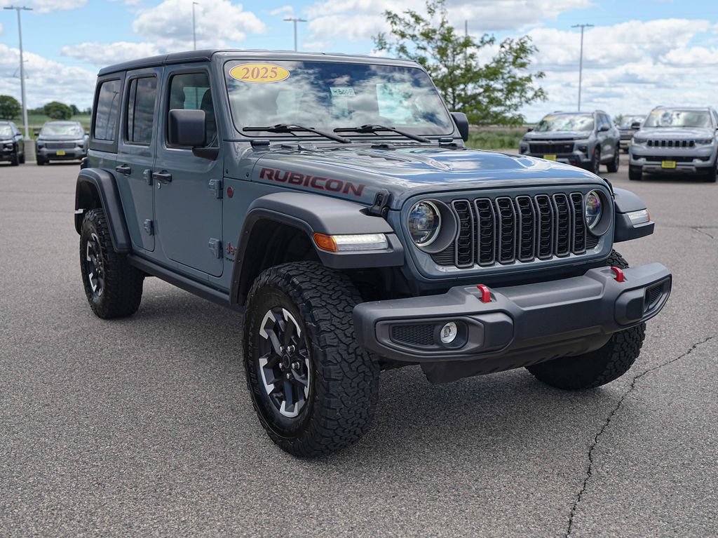 Used 2025 Jeep Wrangler Unlimited Rubicon AWD/4WD image 4