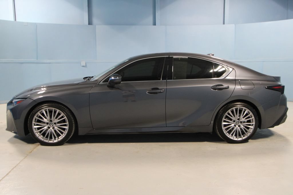 Used 2024 Lexus IS 300 w/ Premium Package RWD image 30