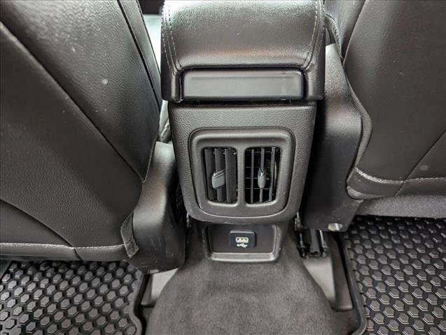 Used 2018 Jeep Compass Latitude AWD/4WD image 16