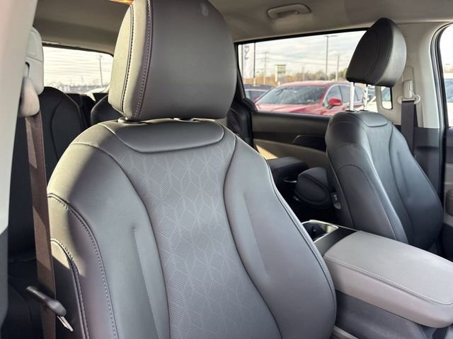 New 2026 Kia Carnival image 25