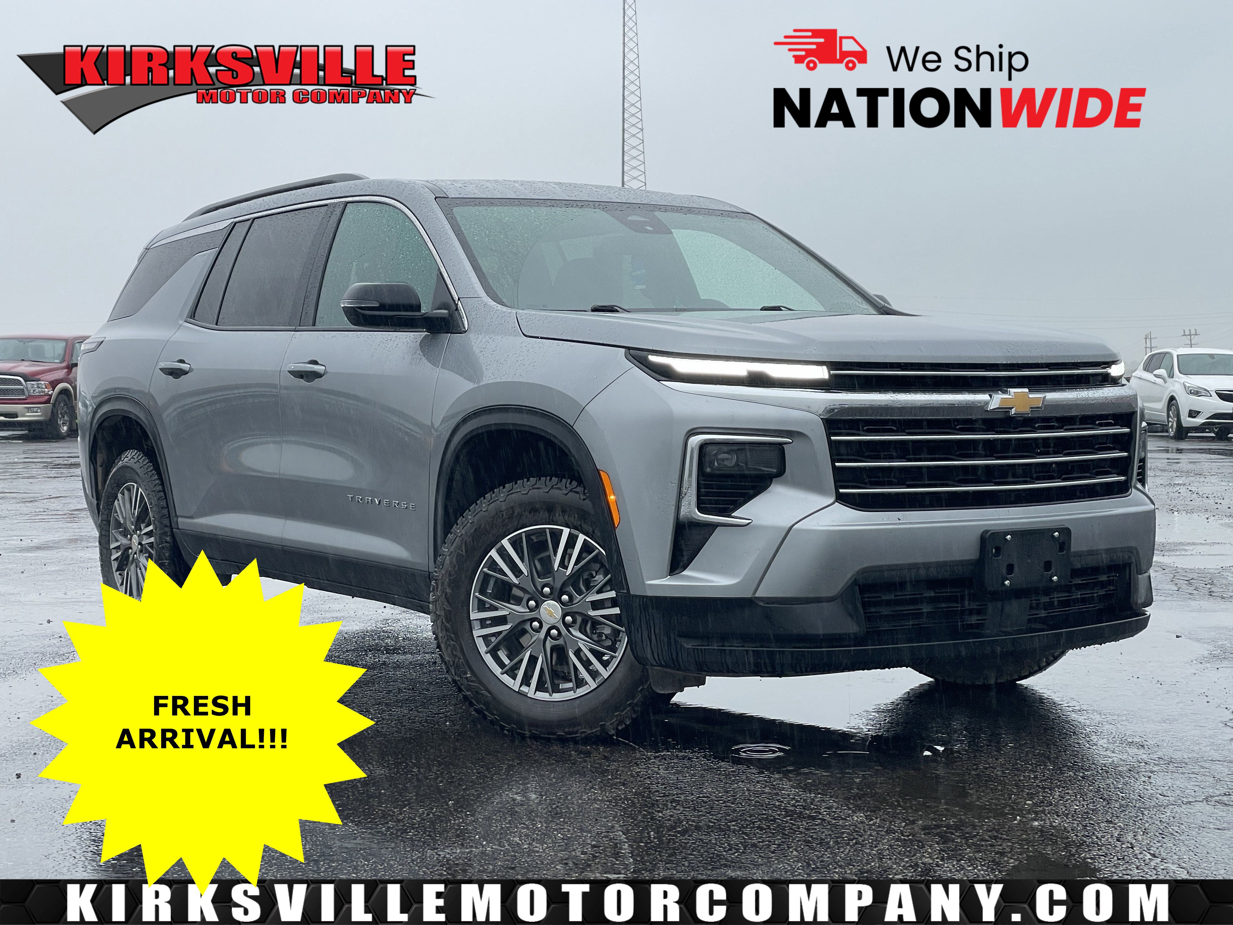 Used 2025 Chevrolet Traverse LT