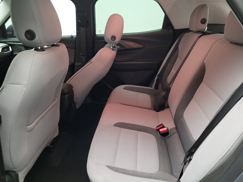 Used 2021 Chevrolet TrailBlazer LS image 18