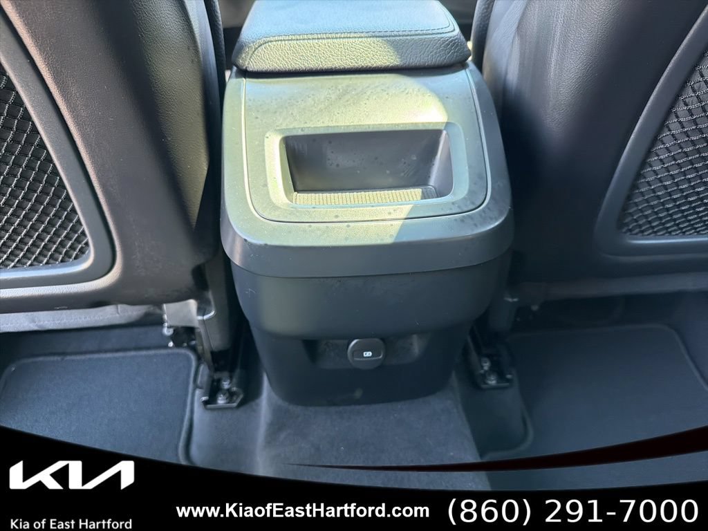 Used 2021 Volvo XC60 T5 Momentum AWD/4WD image 21