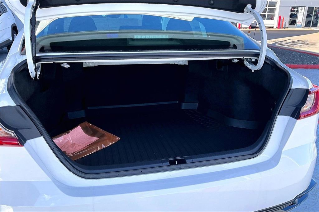 New 2026 Toyota Camry Hybrid image 7