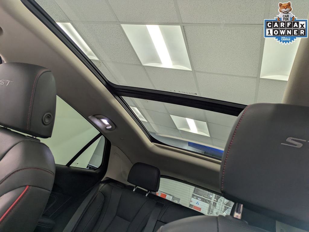 Used 2023 Buick Envision Essence w/ Technology Package I AWD/4WD image 21