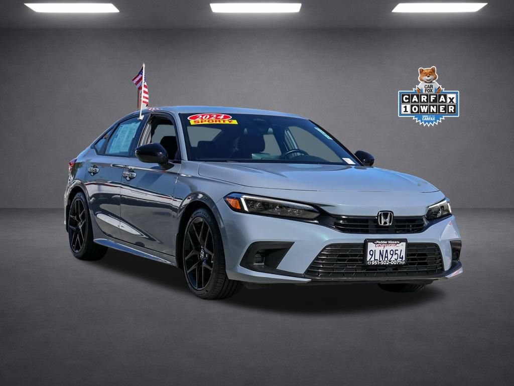 Used 2024 Honda Civic Sport image 2