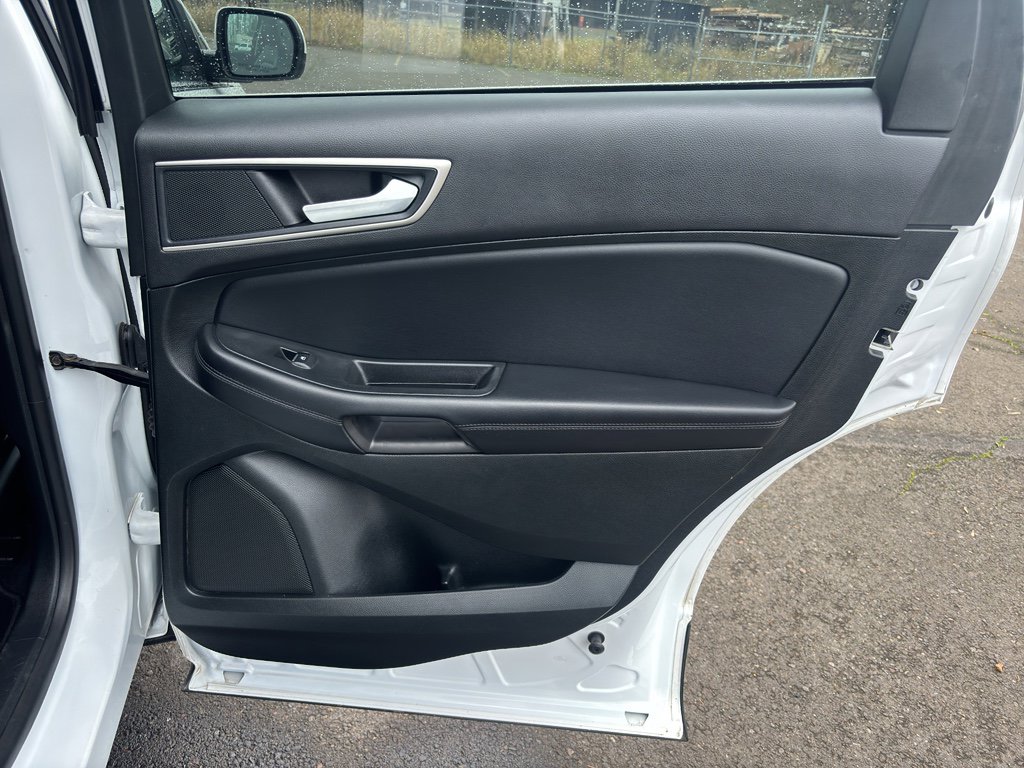 Used 2023 Ford Edge SEL image 10