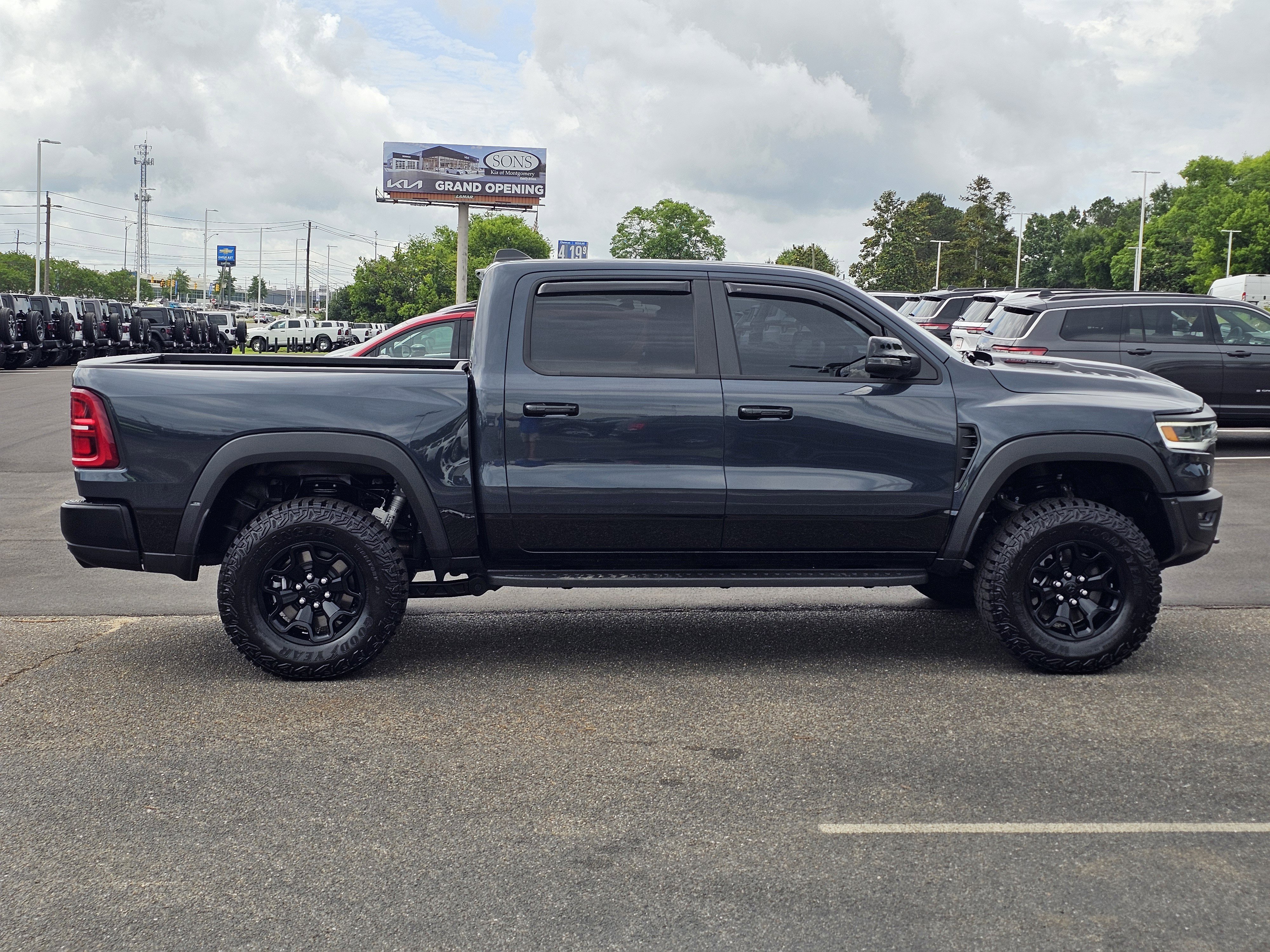 Used 2026 RAM 1500 RHO AWD/4WD image 8