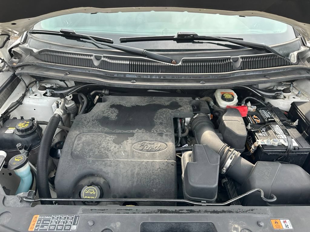 Used 2017 Ford Explorer XLT w/ Equipment Group 202A FWD image 30