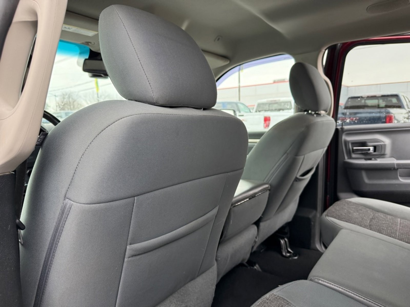 Used 2017 RAM 1500 Classic SLT w/ Luxury Group image 18