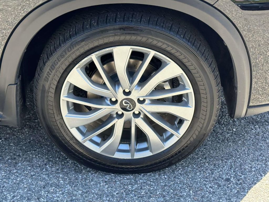 Used 2023 INFINITI QX50 Luxe AWD/4WD image 8