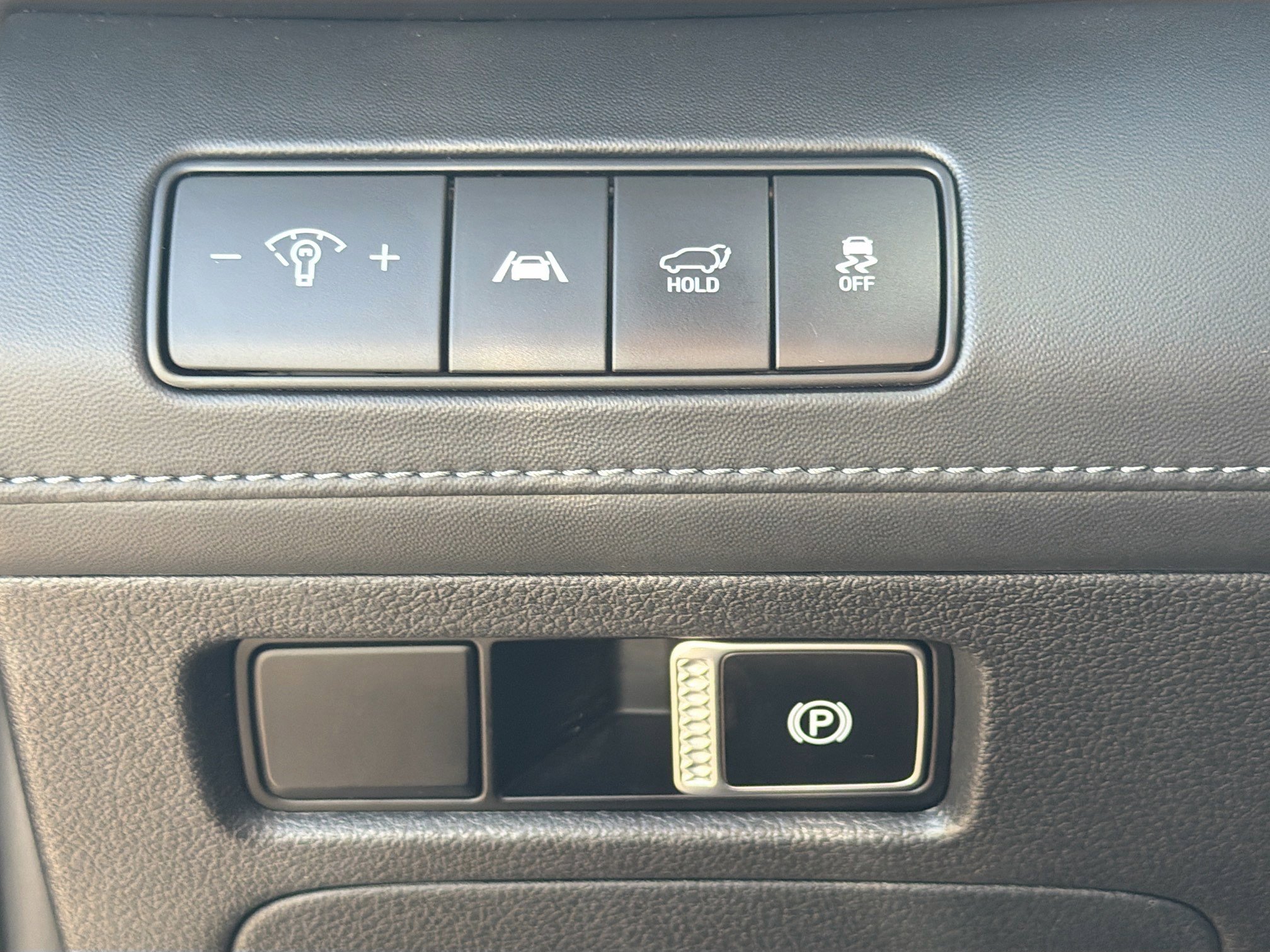 Used 2022 Hyundai Santa Fe Limited image 17