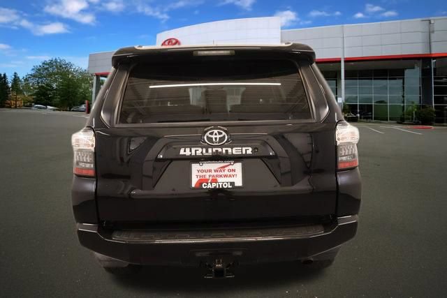 Used 2018 Toyota 4Runner SR5 Premium RWD image 4