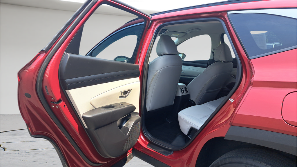 Used 2025 Hyundai Tucson SEL AWD/4WD image 11