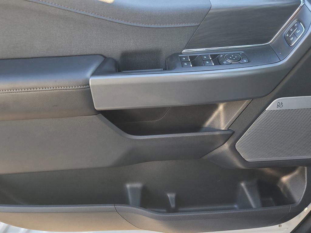 New 2025 Ford F150 Lariat w/ Equipment Group 502A High image 25