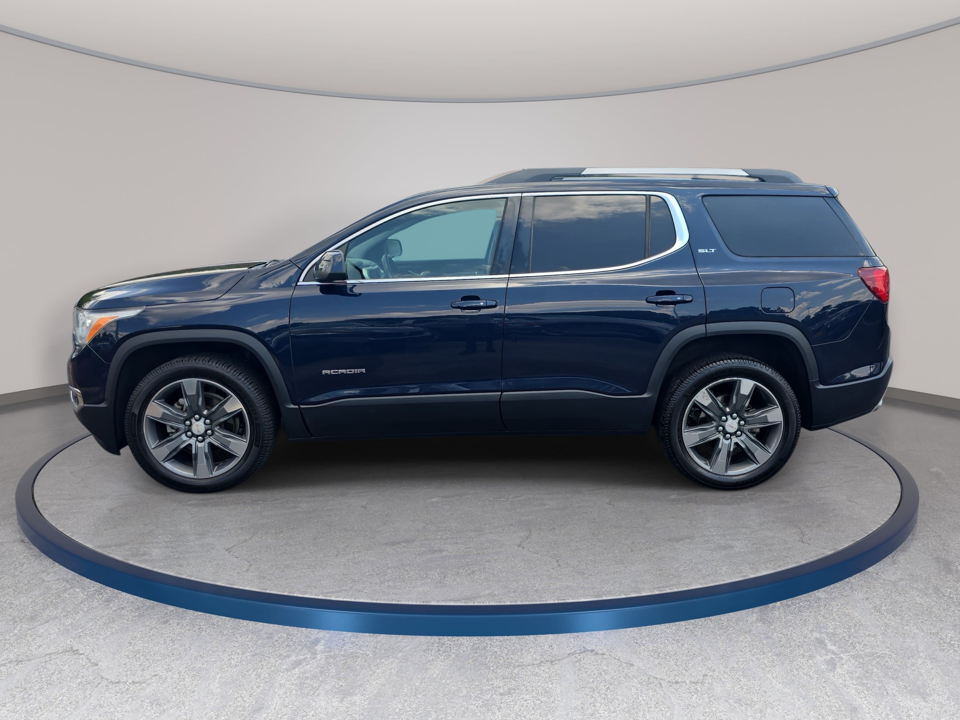 Used 2017 GMC Acadia SLT FWD image 8