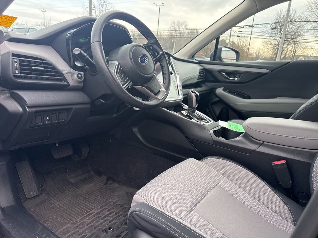 Certified 2025 Subaru Outback Premium image 8