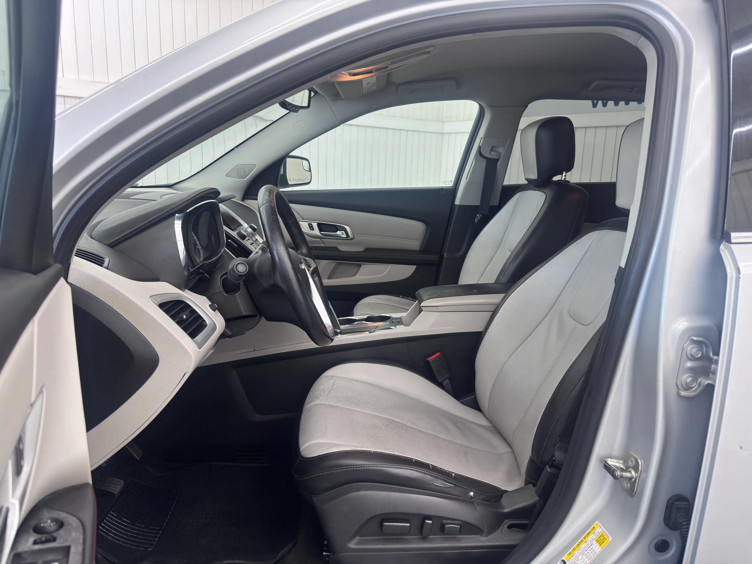 Used 2013 GMC Terrain SLT FWD image 9
