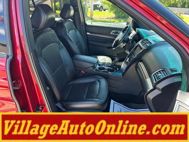 Used 2017 Ford Explorer Limited w/ Equipment Group 301A AWD/4WD image 47