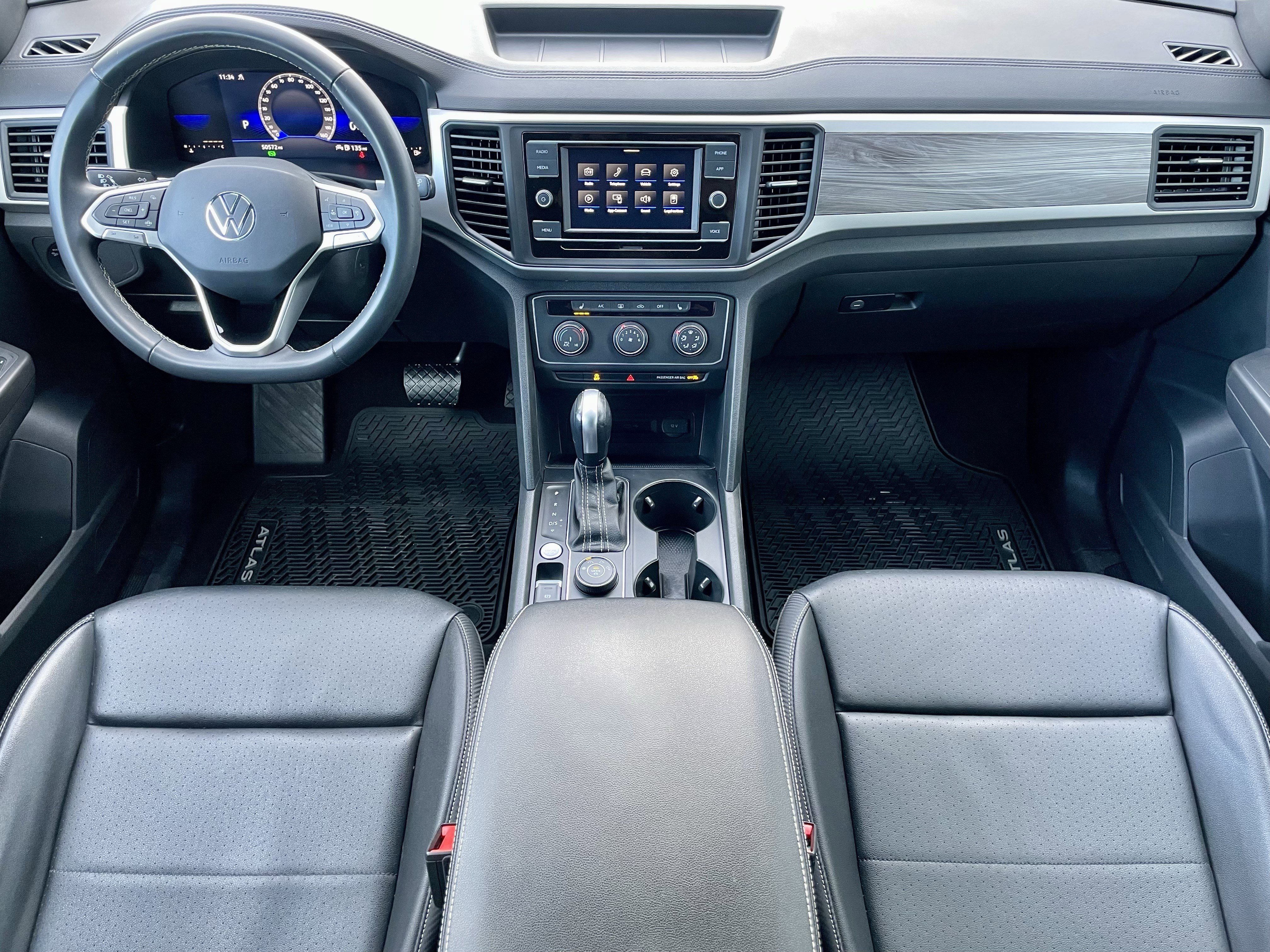 Used 2022 Volkswagen Atlas Cross Sport SE image 16