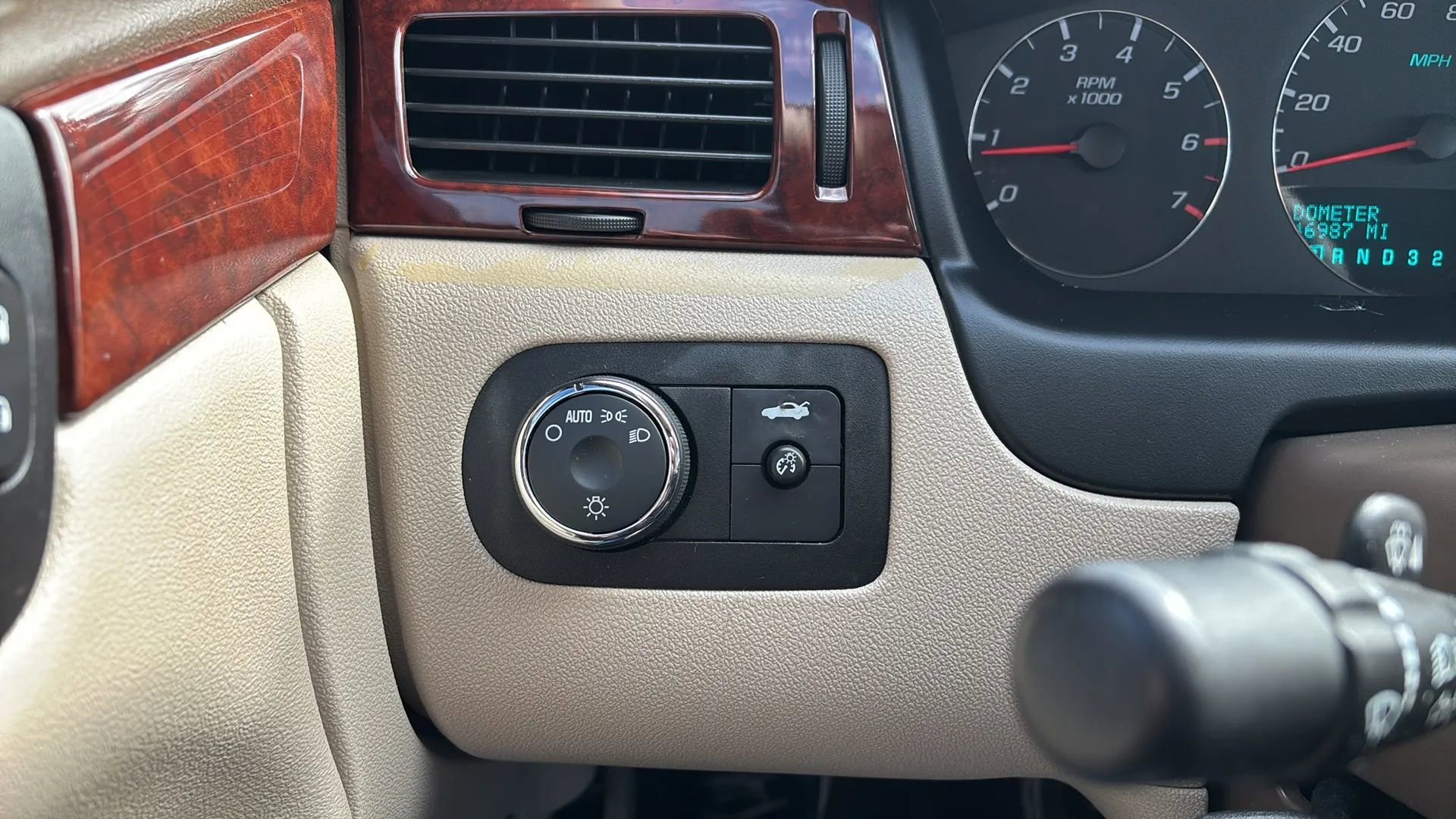 Used 2007 Chevrolet Impala LT image 30