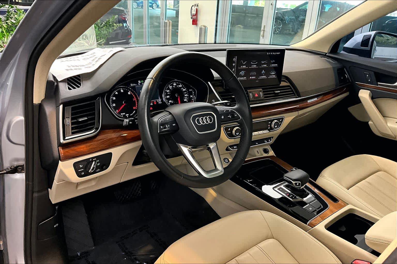 Certified 2023 Audi Q5 2.0T Premium w/ Convenience Package AWD/4WD image 18