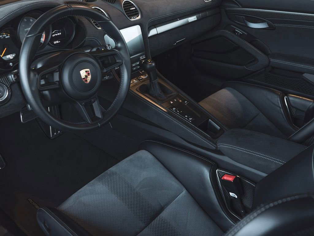 Used 2024 Porsche 718 Cayman GT4 RS image 24