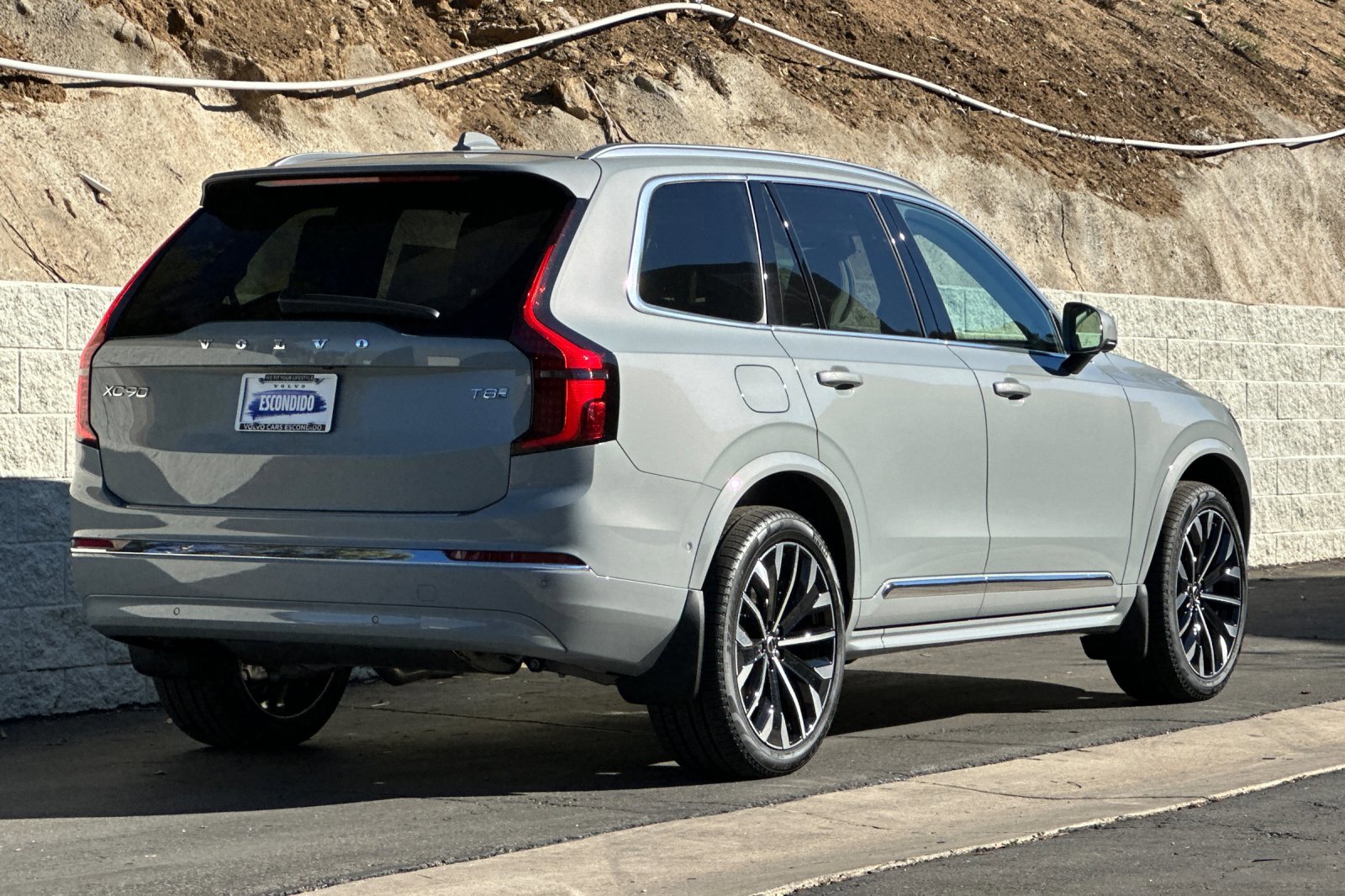 New 2026 Volvo XC90 T8 Ultra image 5