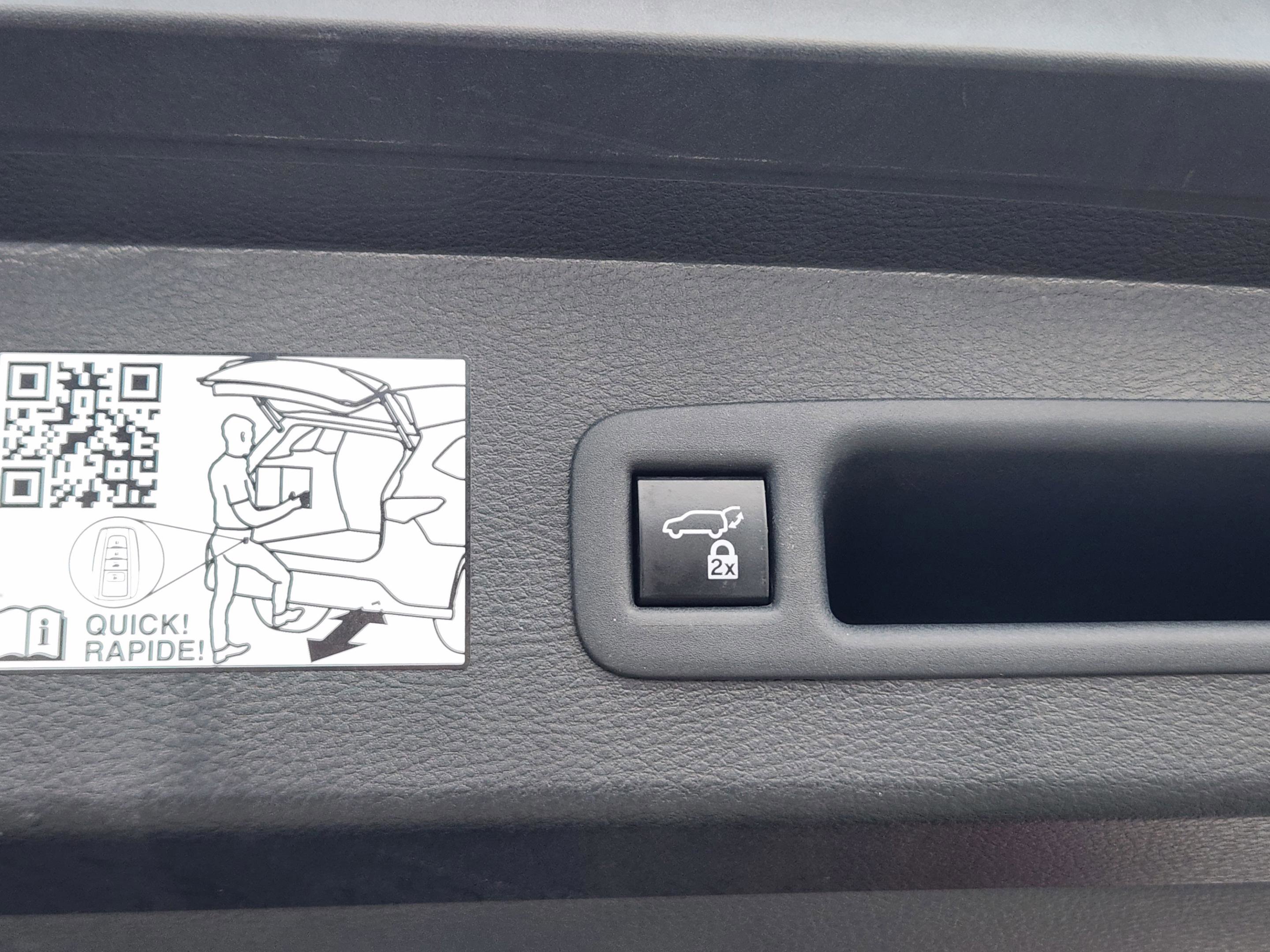 Used 2021 Toyota Sienna XLE FWD image 27