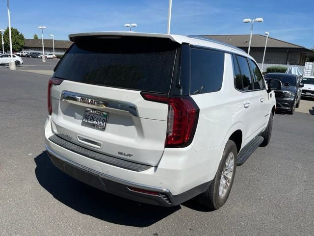 Used 2023 GMC Yukon SLT w/ SLT Luxury Package AWD/4WD image 4
