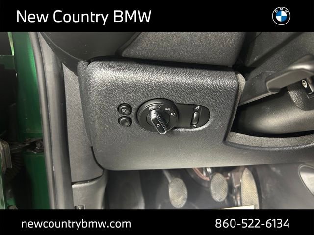 Used 2023 MINI Cooper 2-Door Hardtop image 13