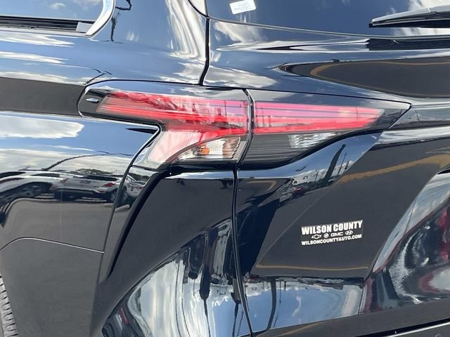 Used 2022 Toyota Sienna Platinum FWD image 10