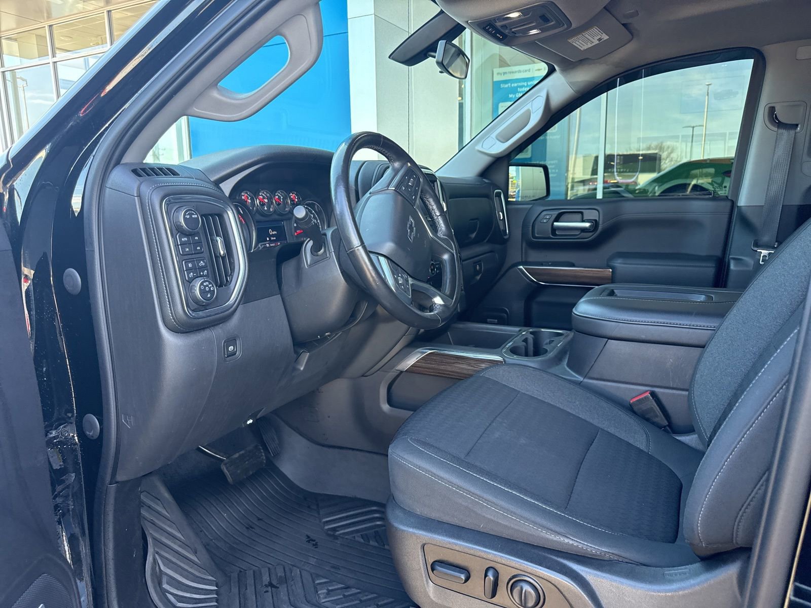 Used 2020 Chevrolet Silverado 1500 RST image 18