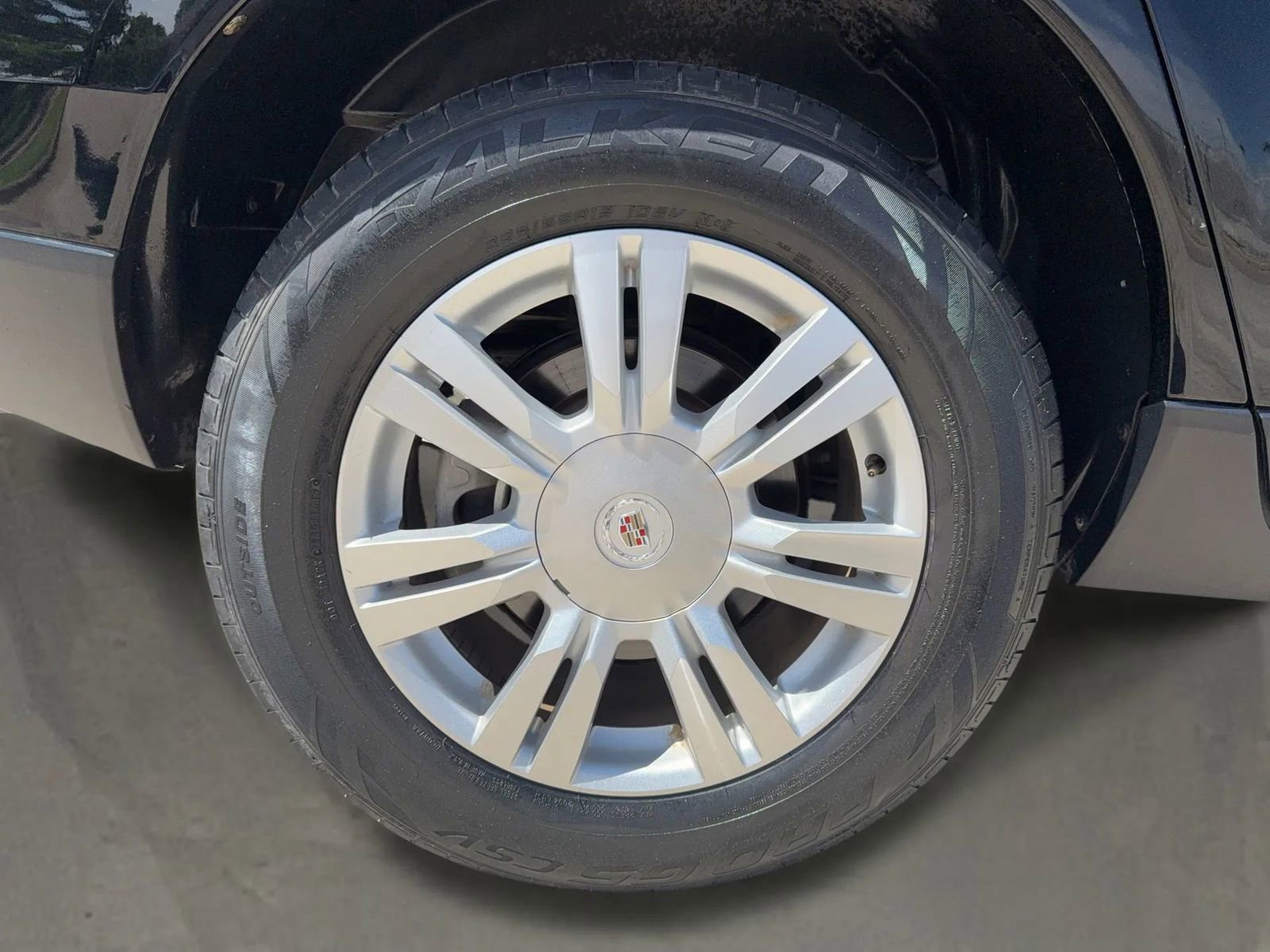 Used 2016 Cadillac SRX Luxury w/ Driver Awareness Package image 6