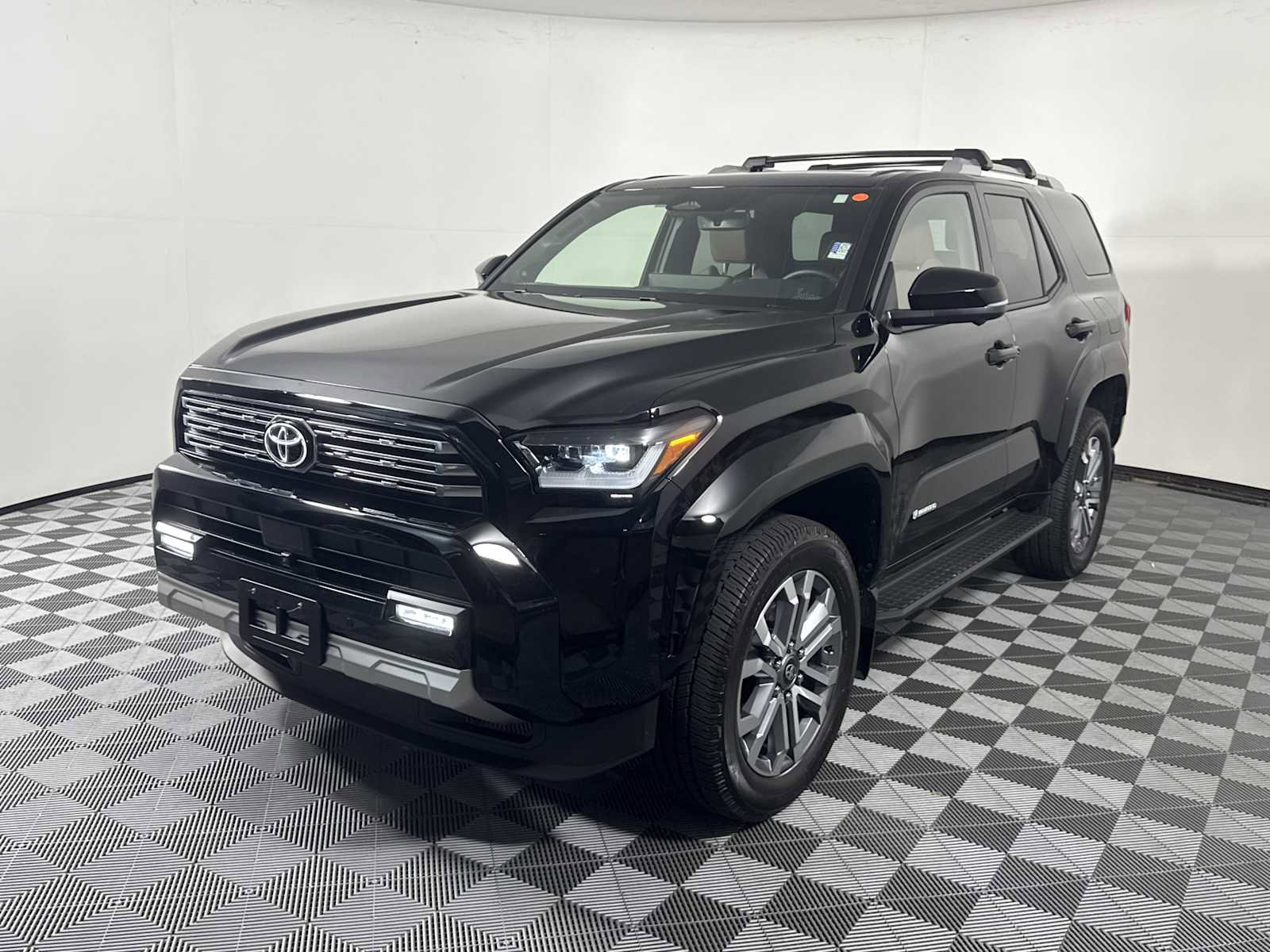 Used 2025 Toyota 4Runner Limited image 3