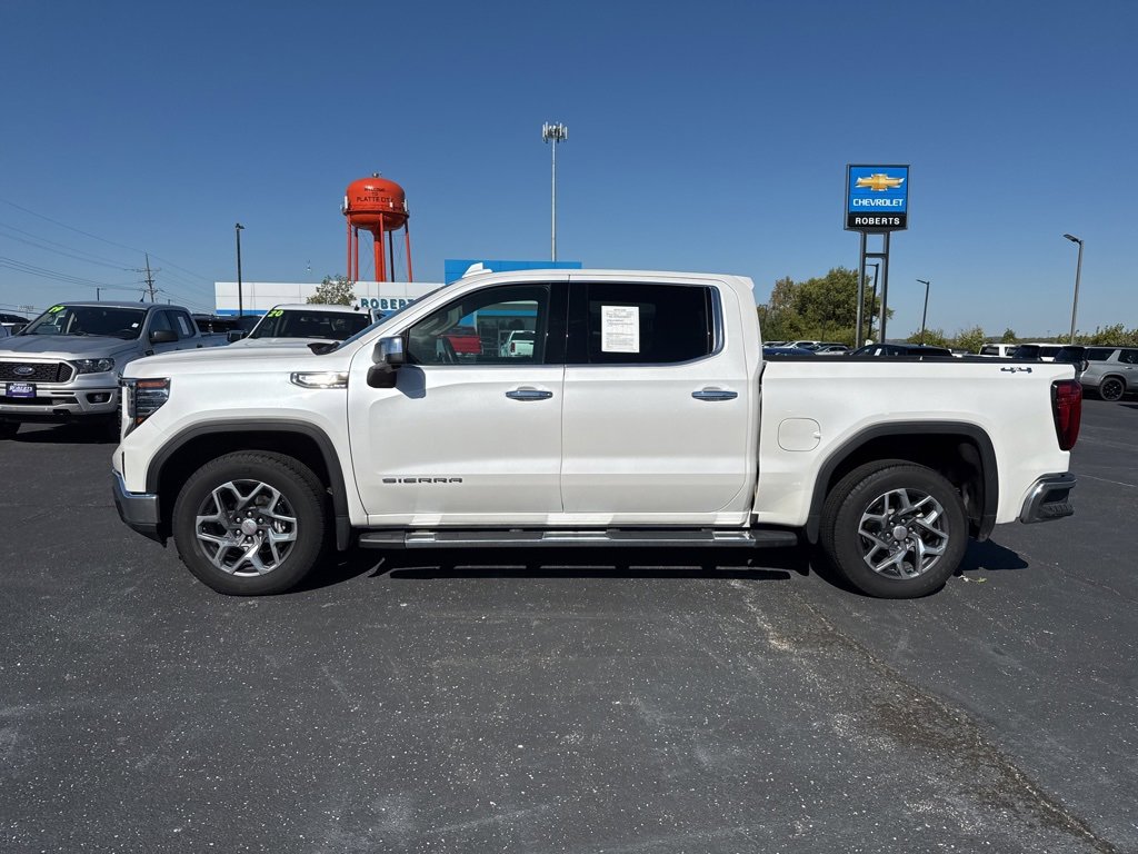 Used 2023 GMC Sierra 1500 SLT w/ SLT Premium Package image 2