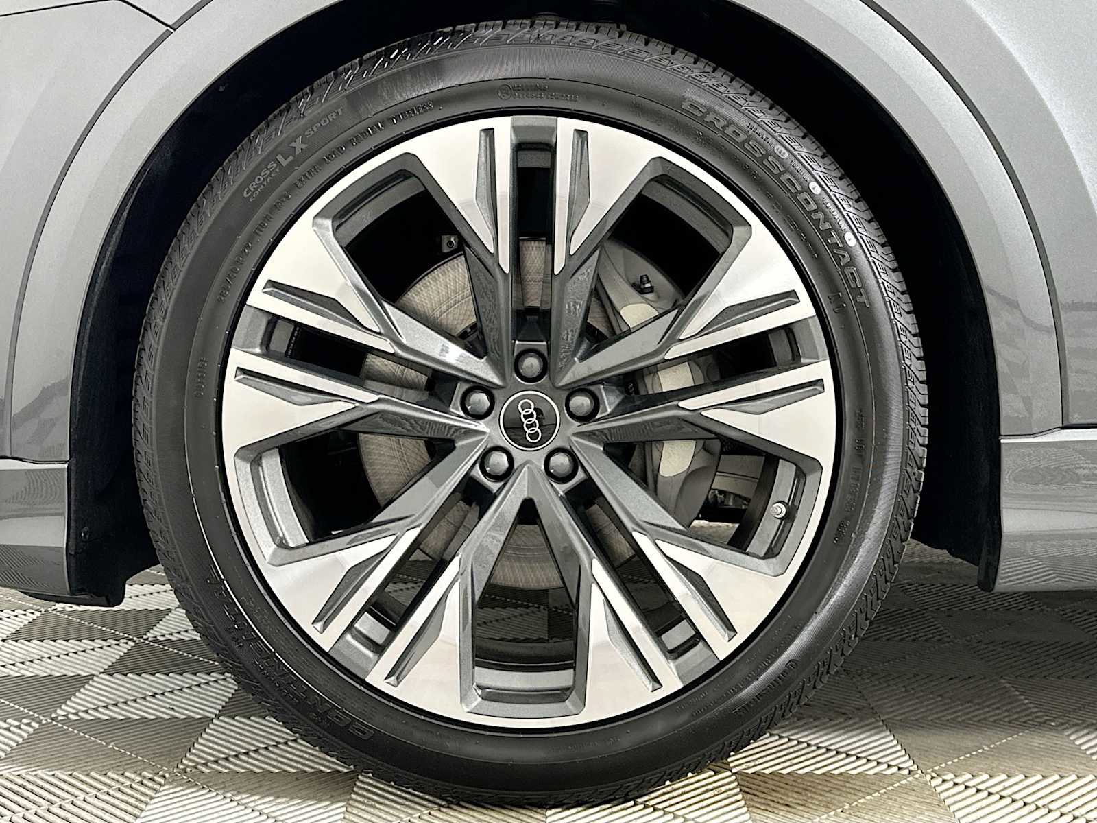 New 2026 Audi Q8 Premium Plus image 30