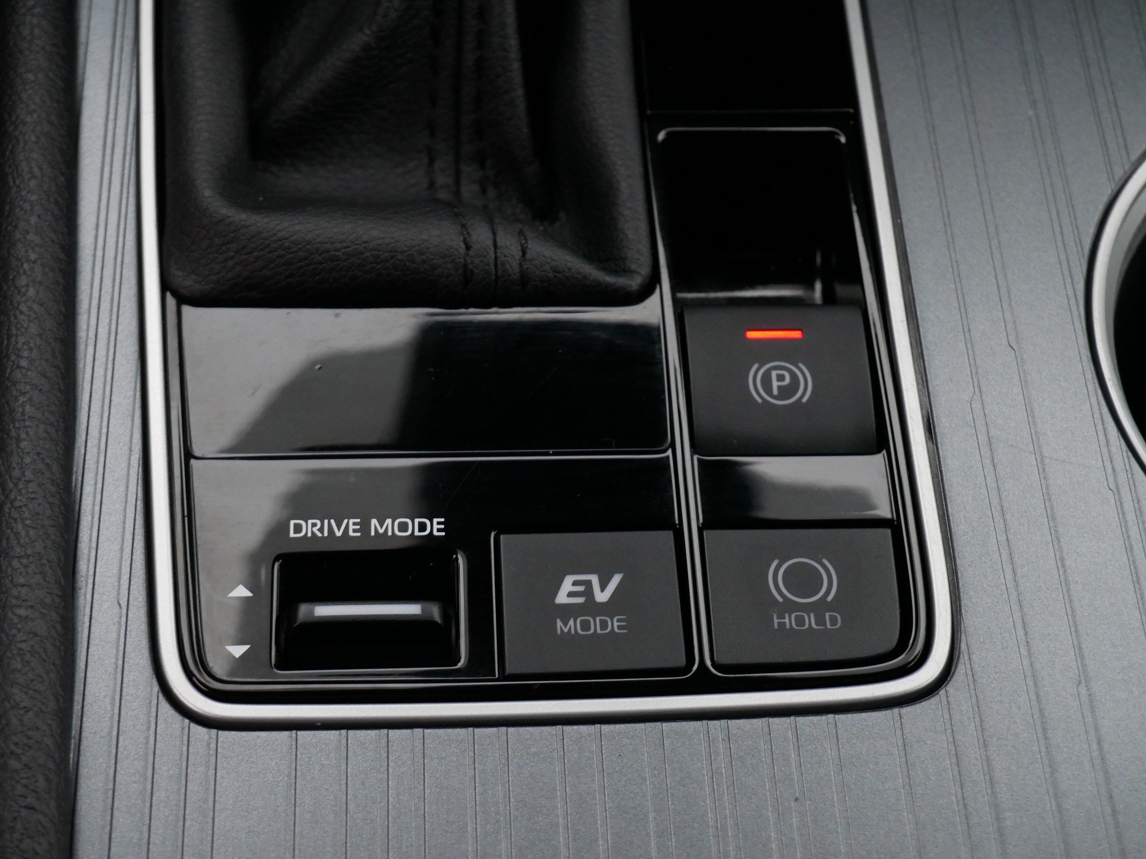 Certified 2026 Toyota Sienna LE FWD image 29